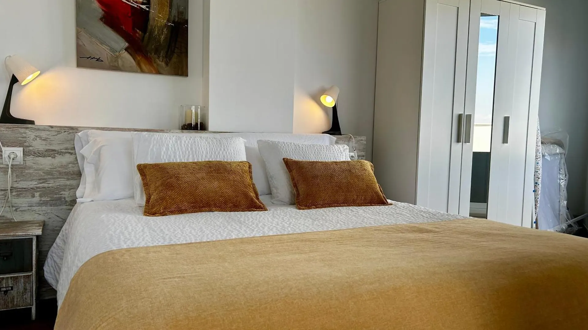 شقة Lo Balconet Del Delta. Atic-Duplex Vacacional. أمبوستا 0*,  إسبانيا
